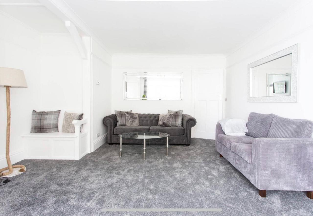 Ammonite Luxury Beachfront Apartment Lyme Regis Kültér fotó